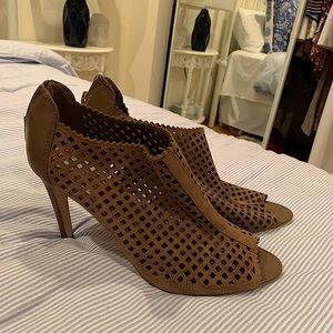 Brown perforated Marc Fisher zippered heels, New With Tags!